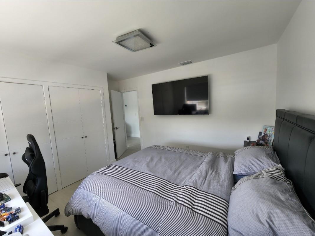 DORAL LAKES - Residential Lease