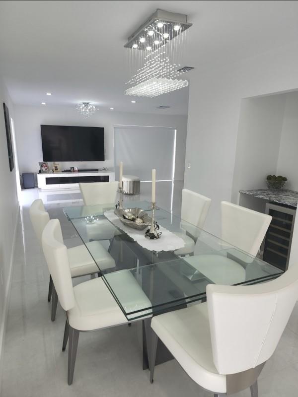 DORAL LAKES - Residential Lease