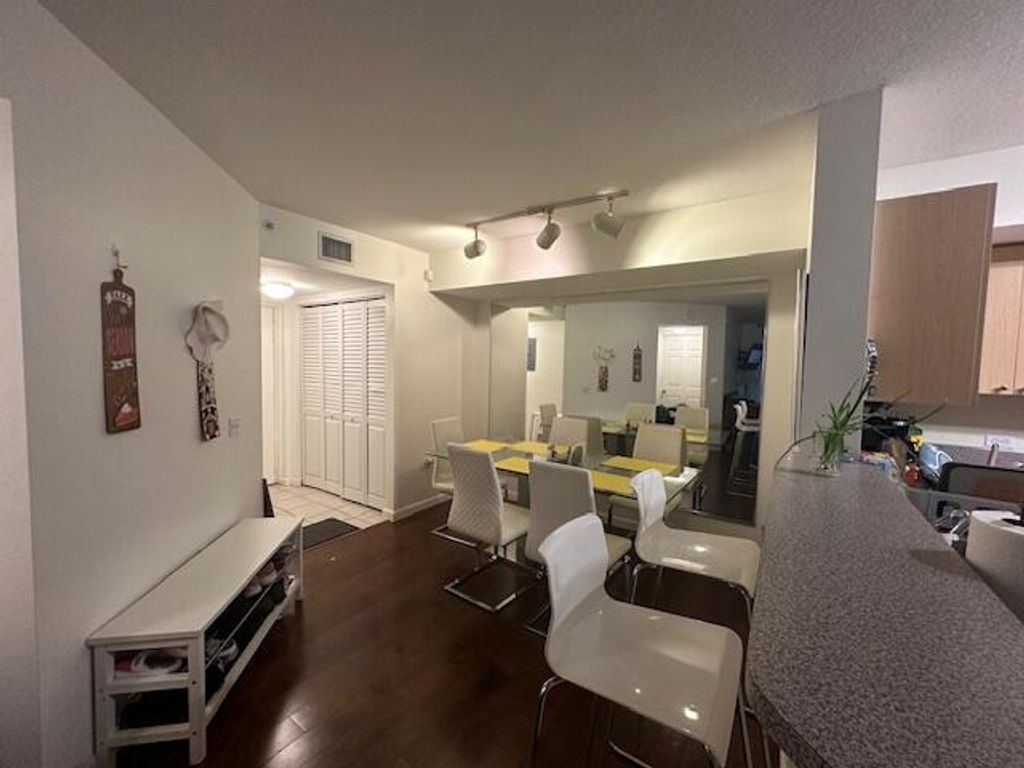 Photo of 615 Villa Circle, Boynton Beach, FL 33435 (MLS # R10937942)