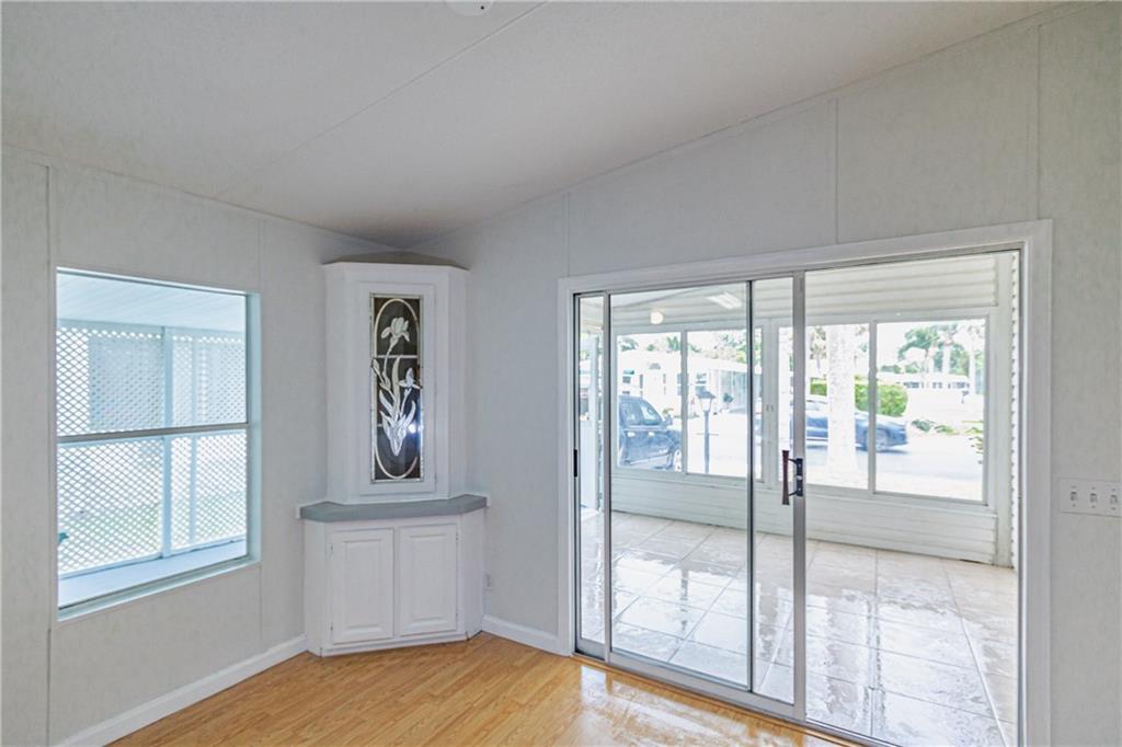 Ks Park 88-21 B - Residential