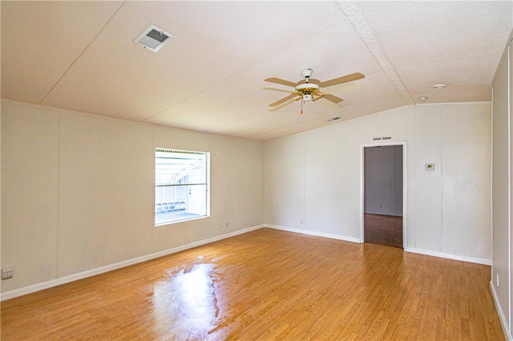 Ks Park 88-21 B - Residential