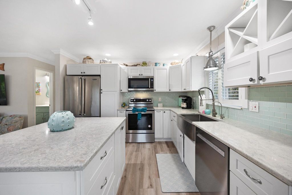 Photo of 116 Spanish Main Drive, Cudjoe Key, FL 33042 (MLS # B26029208)
