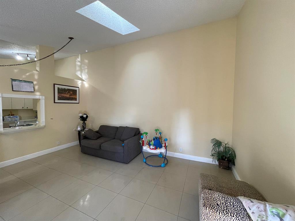 SUGAR POND MANOR OF WELLINGTON - Residential