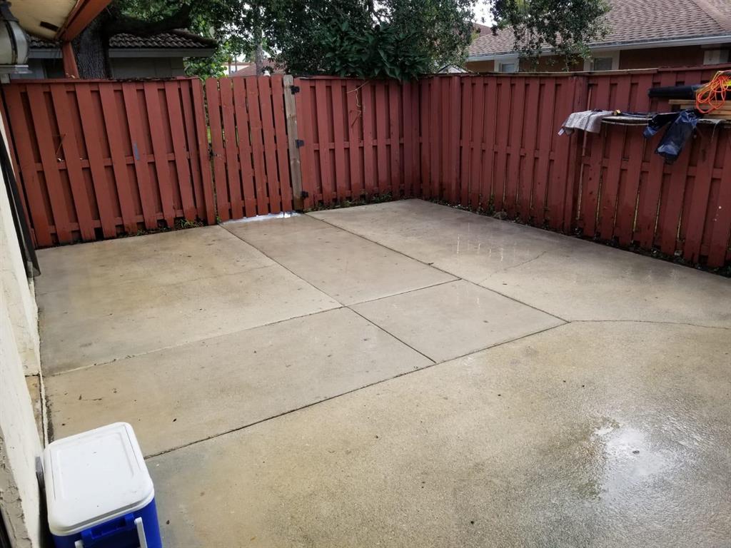 SUGAR POND MANOR OF WELLINGTON - Residential