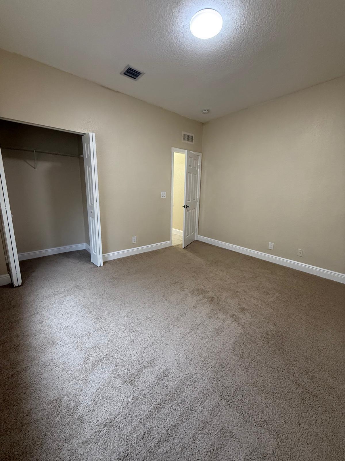ROSEMONT CONDO - Residential Lease