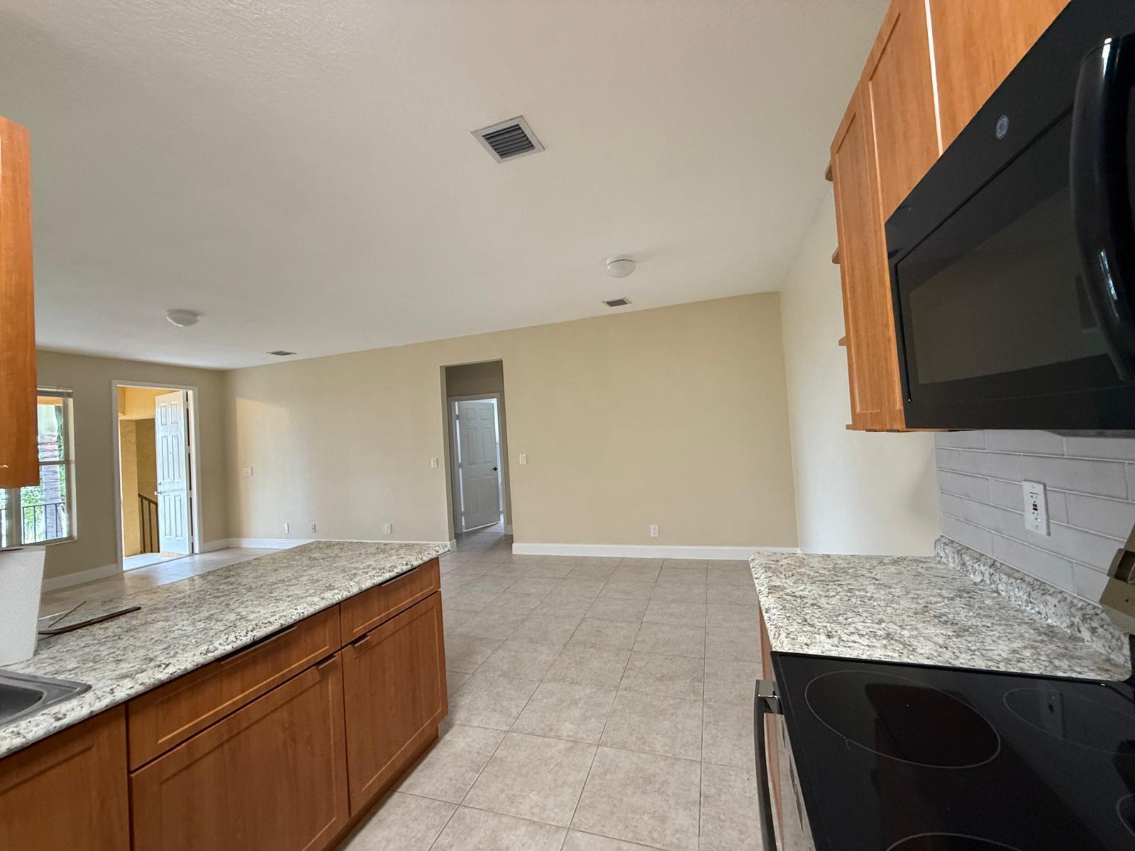 ROSEMONT CONDO - Residential Lease