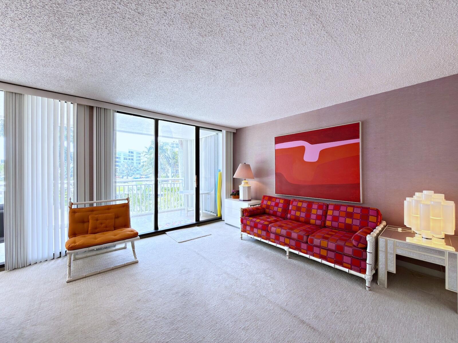 BARCLAY CONDO - Residential Lease