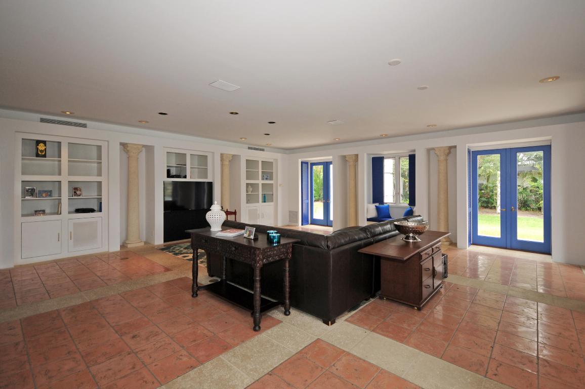 KINNEY & GATES - Residential