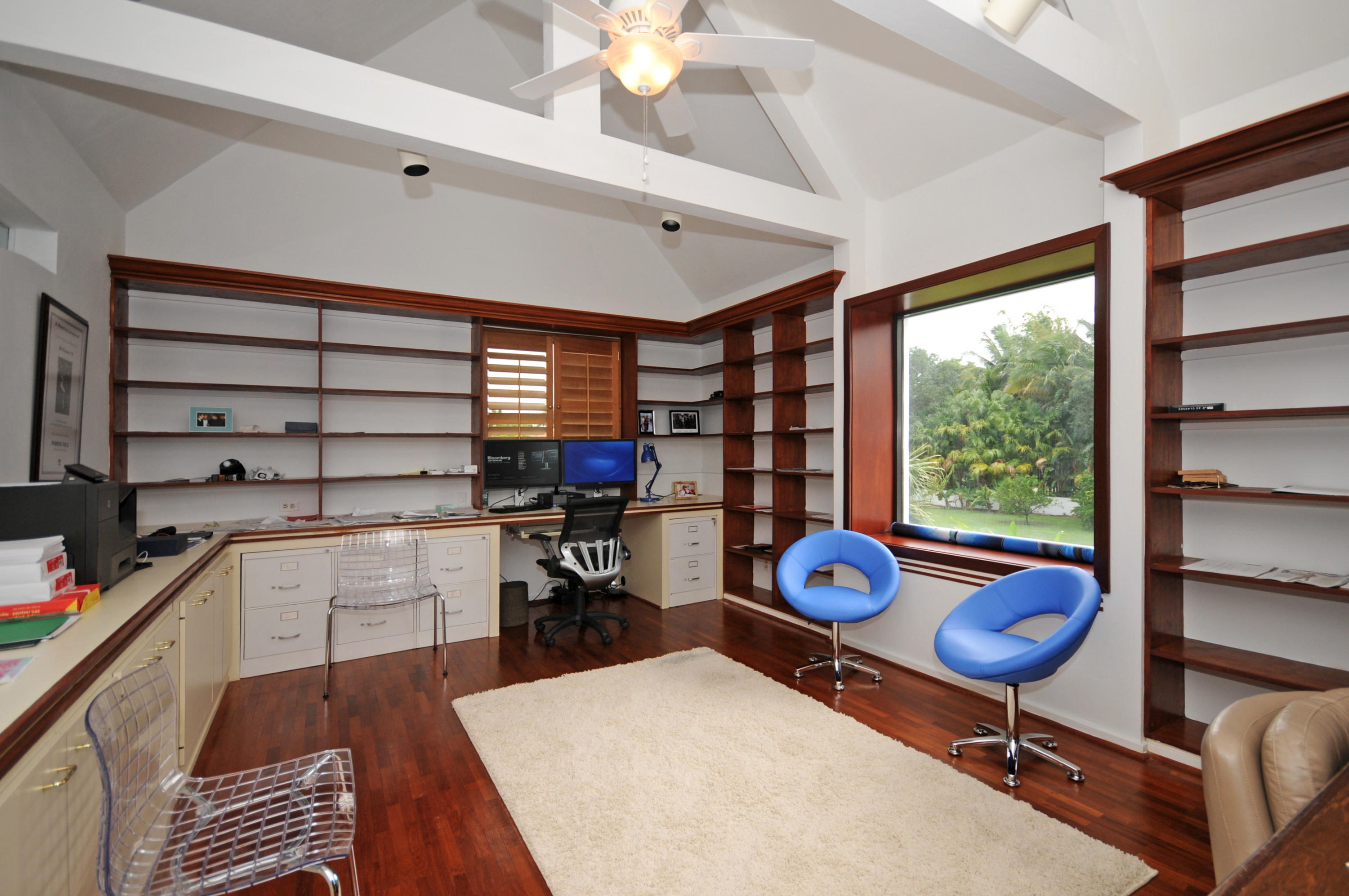 KINNEY & GATES - Residential