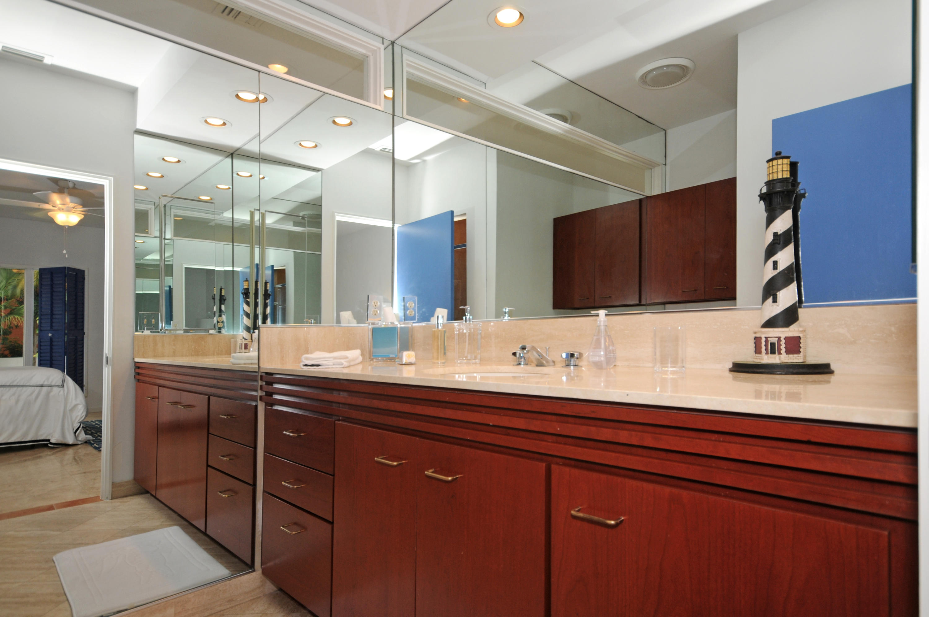 KINNEY & GATES - Residential