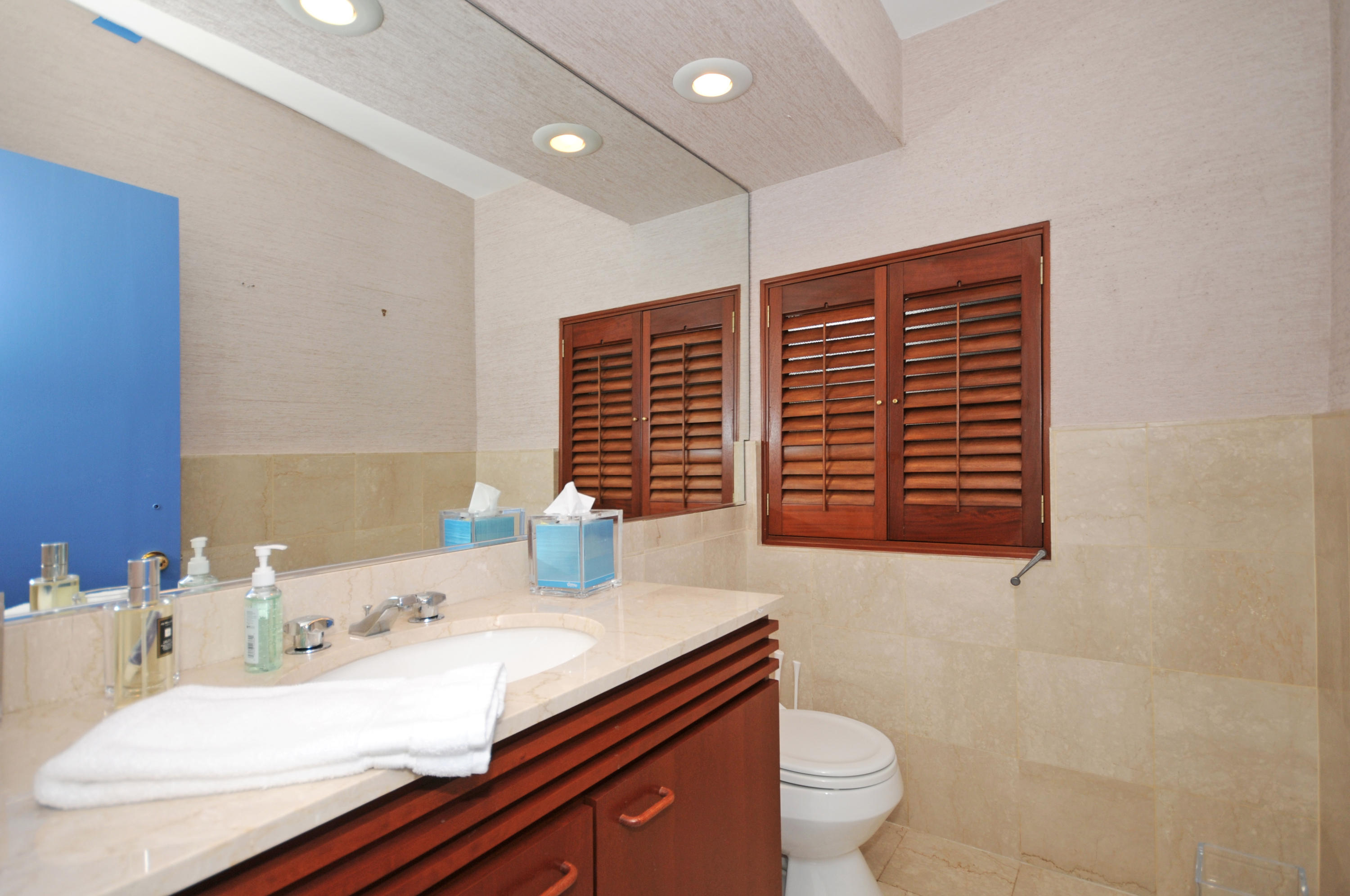 KINNEY & GATES - Residential