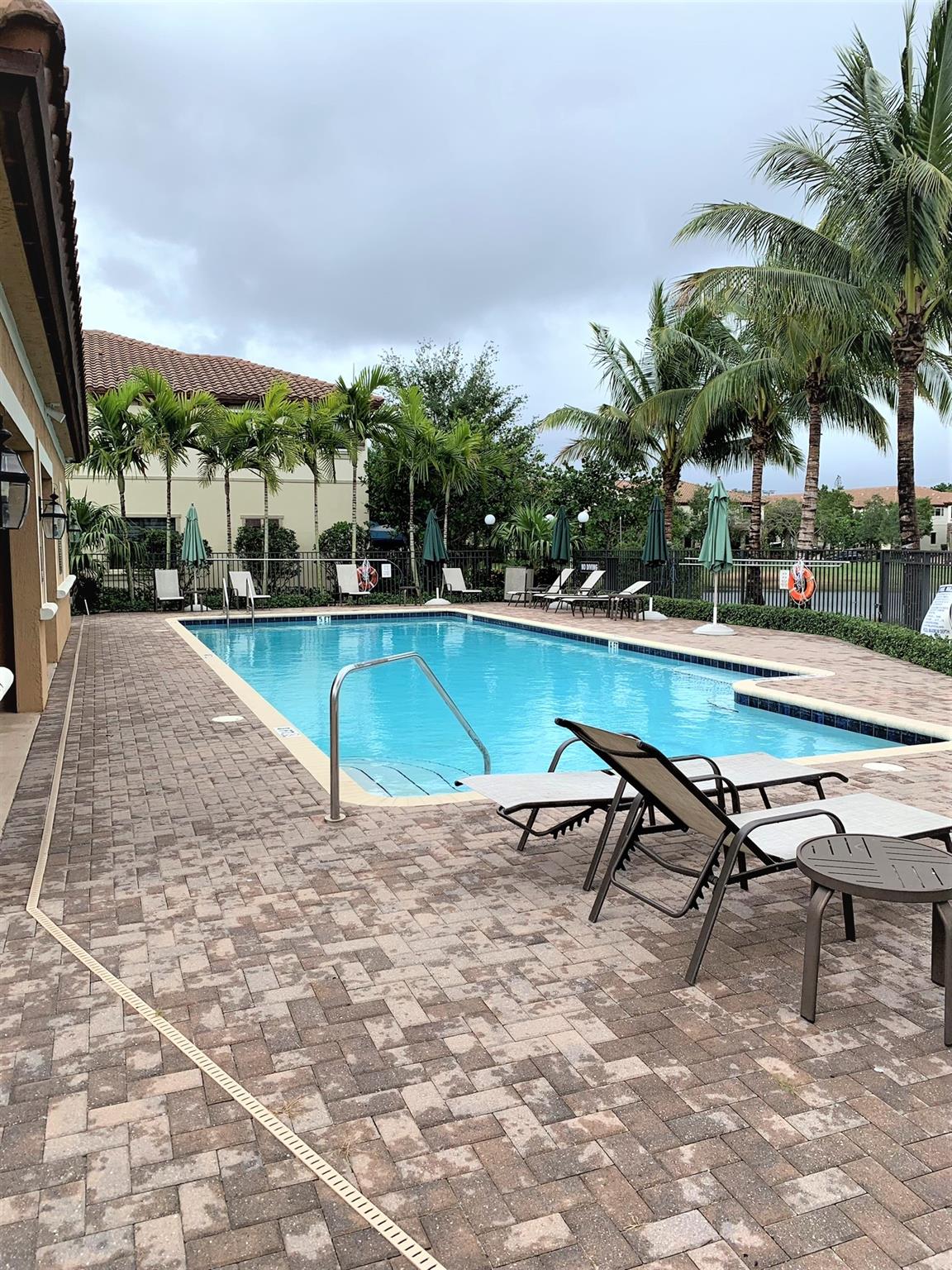 Simonton Court 176-49 B - Residential Lease