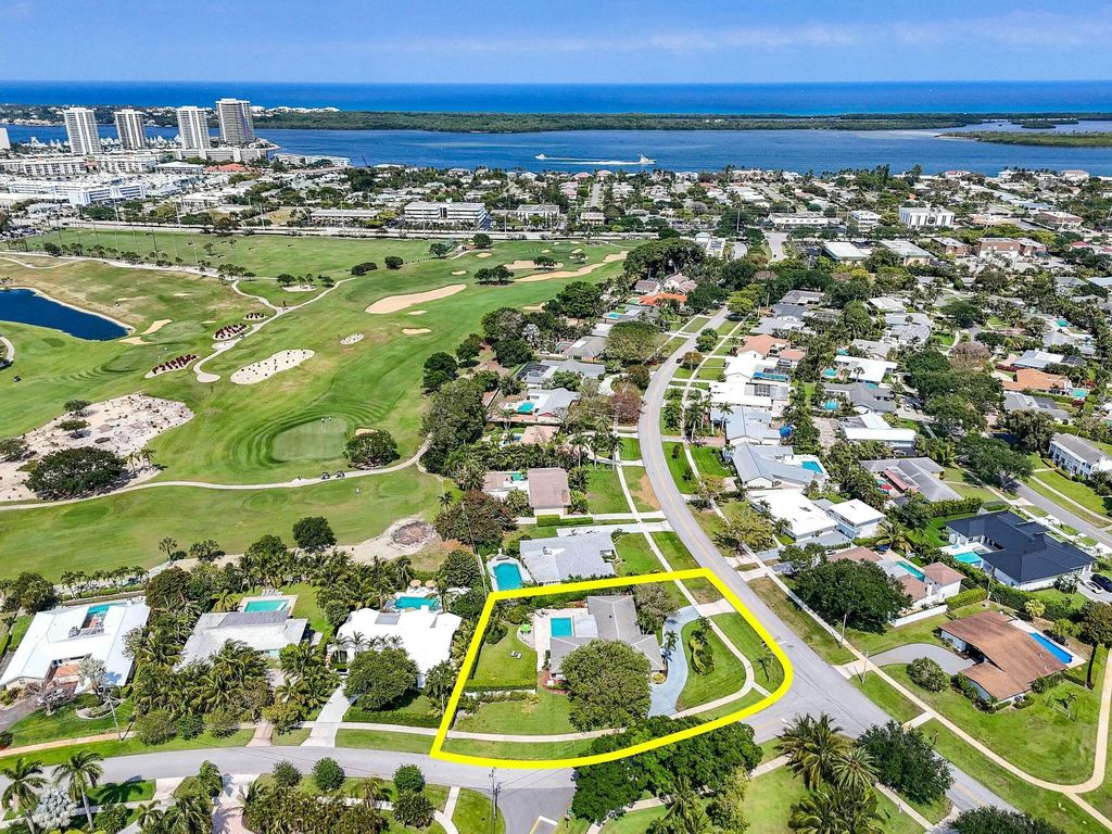 Photo of 801 N Anchorage Drive, North Palm Beach, FL 33408 (MLS # R11082515)