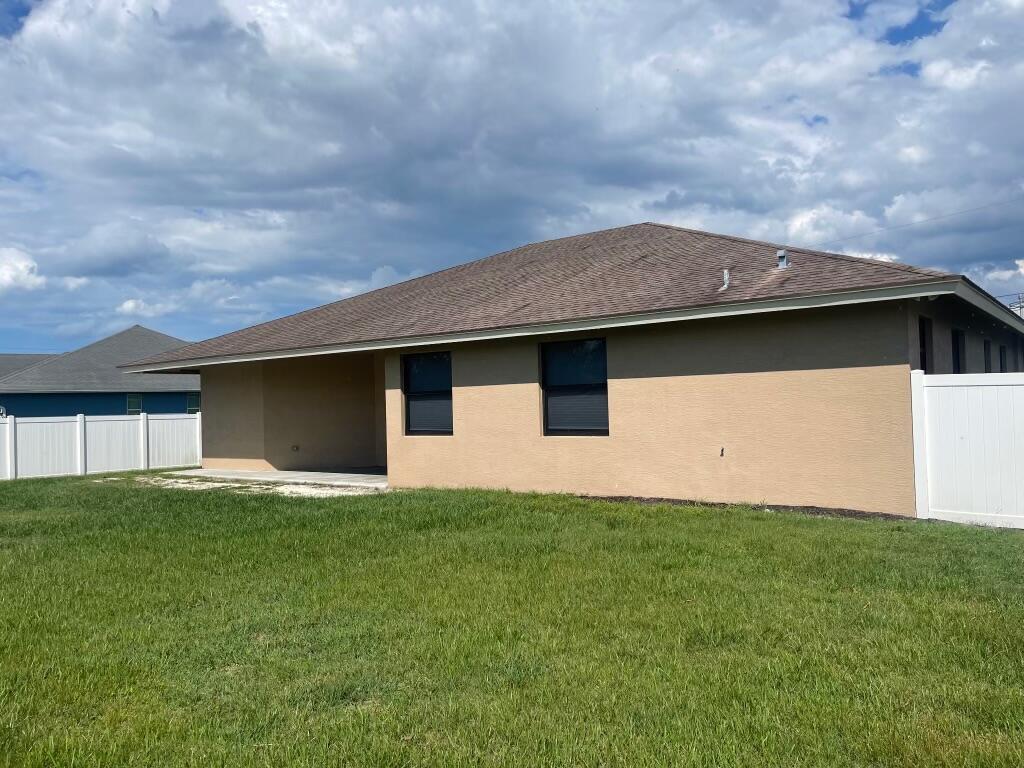 PORT ST LUCIE SECTION 46 1ST REPLAT - Residential