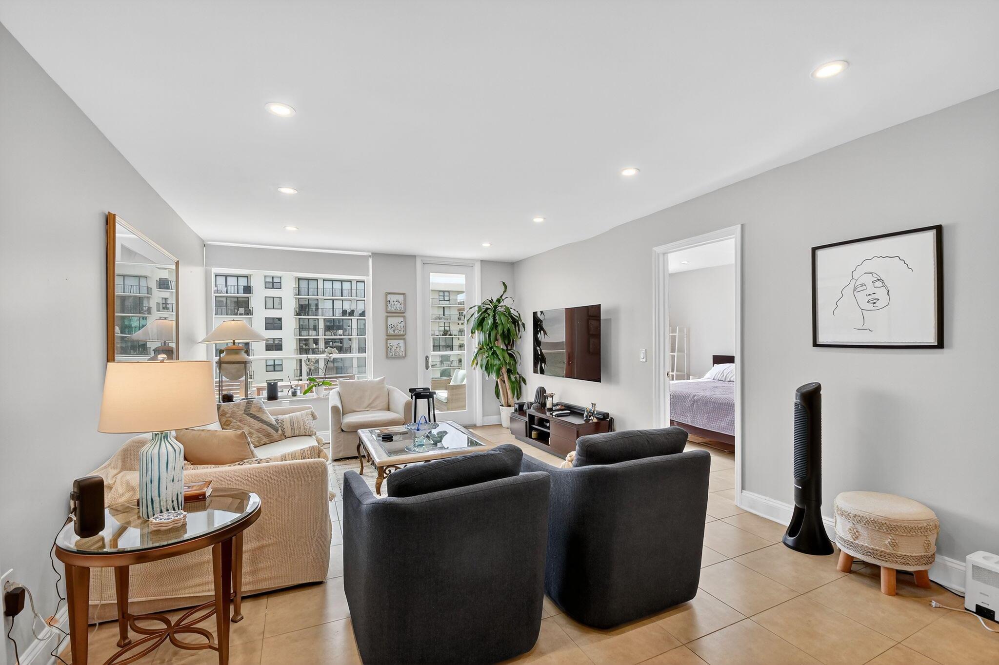 PATRICIAN OF PALM BEACH C - Residential Lease