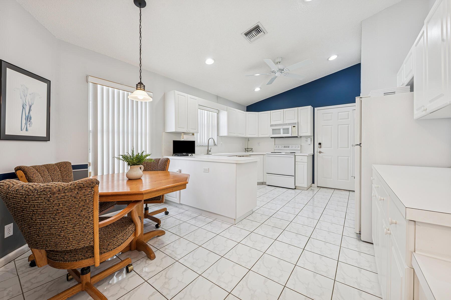 ISLAND OF RIVER BRIDGE - Residential