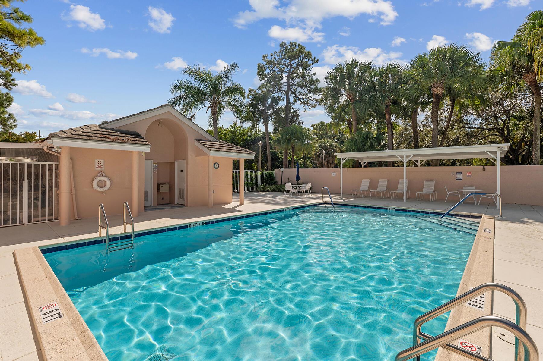 ISLAND OF RIVER BRIDGE - Residential