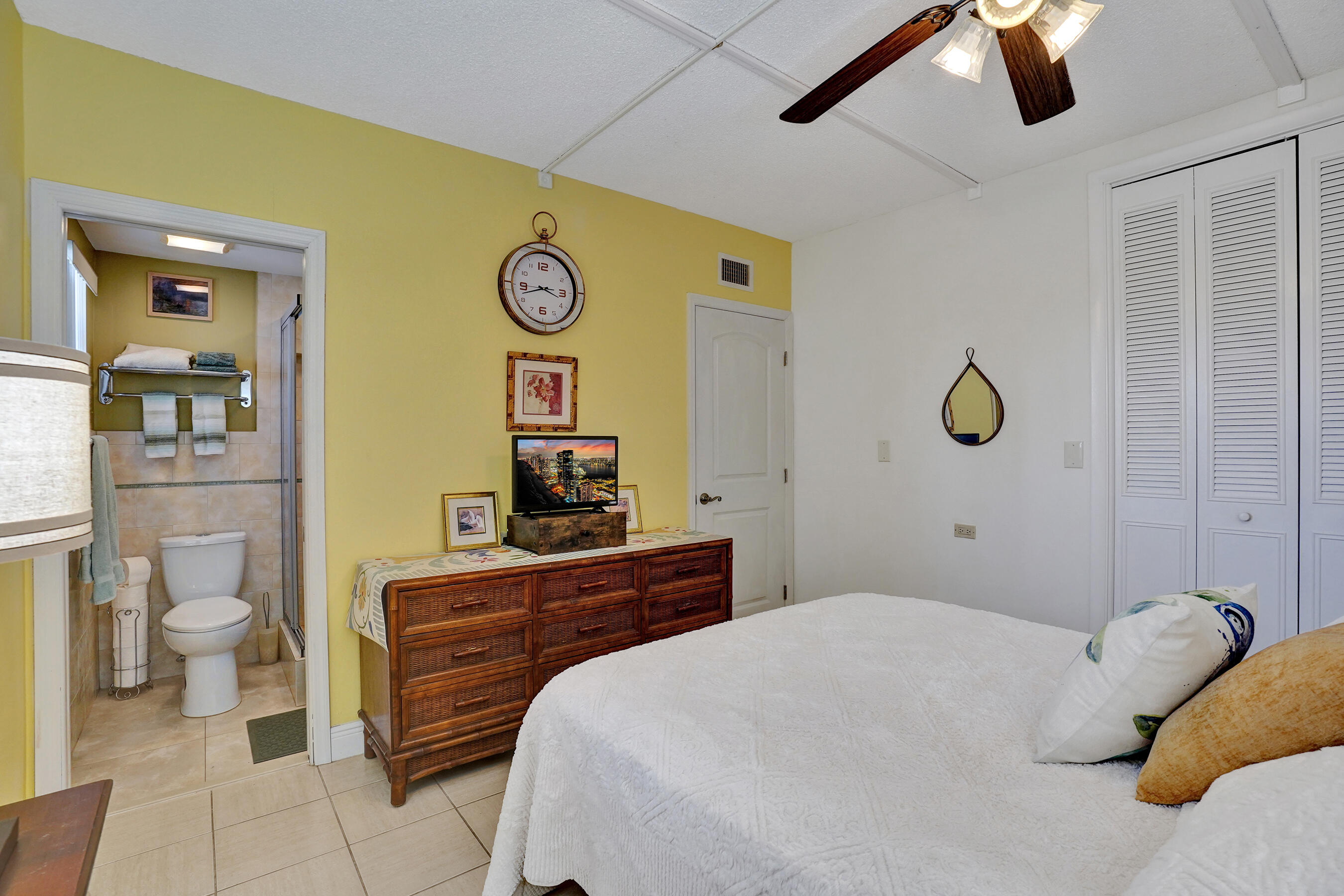 LEISURE GARDENS CONDO - Residential