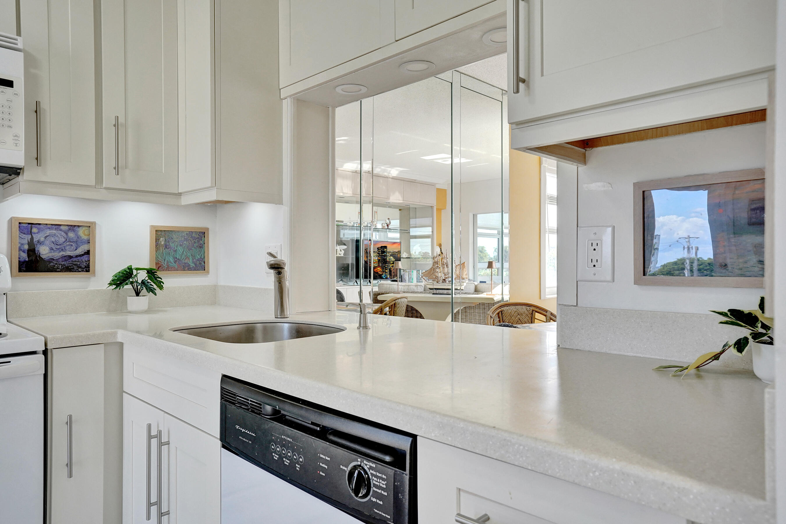 LEISURE GARDENS CONDO - Residential