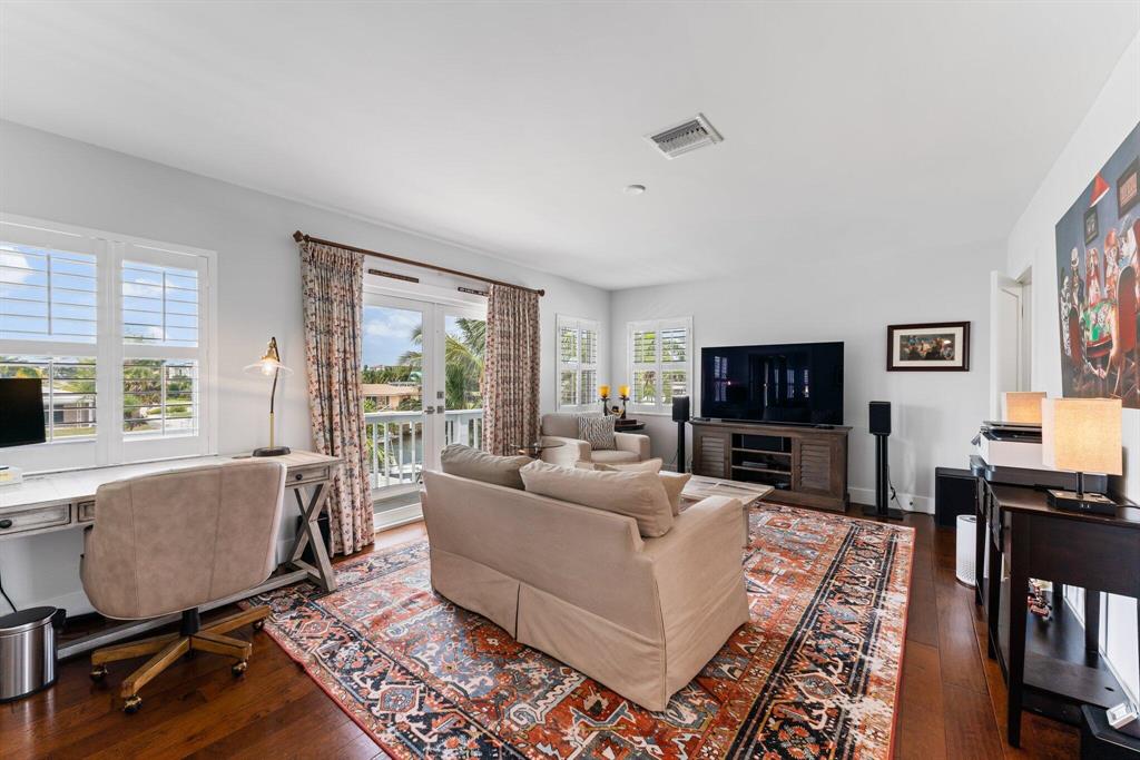 NORTH PALM BEACH VILLAGE - Residential