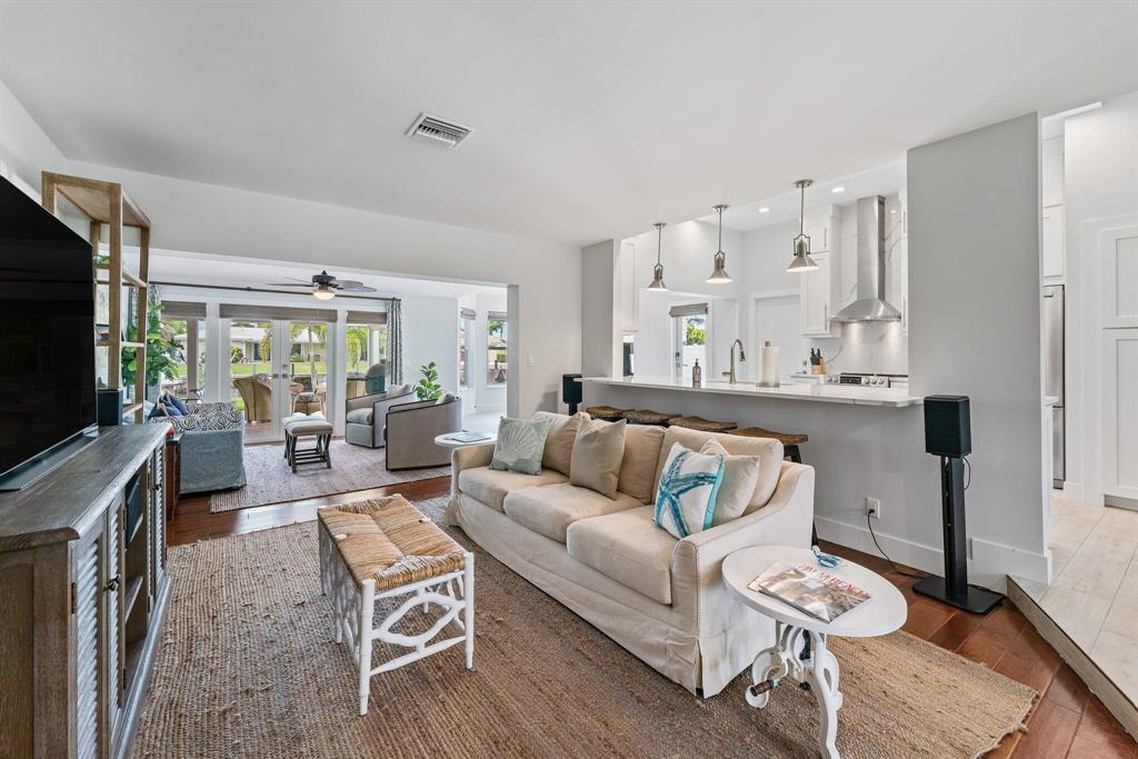 NORTH PALM BEACH VILLAGE - Residential