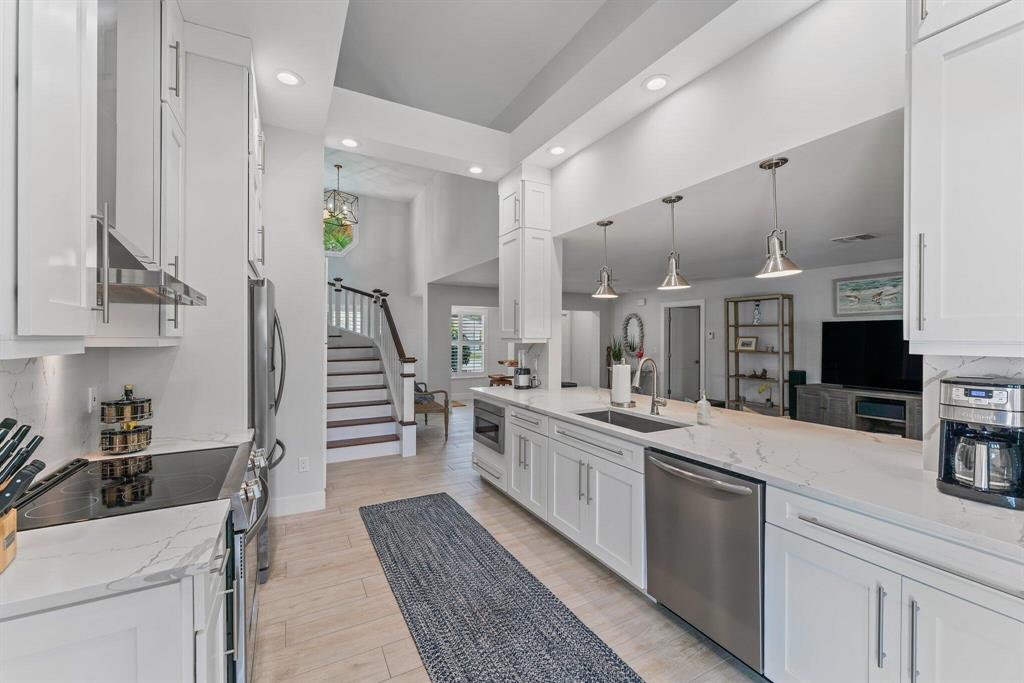 NORTH PALM BEACH VILLAGE - Residential