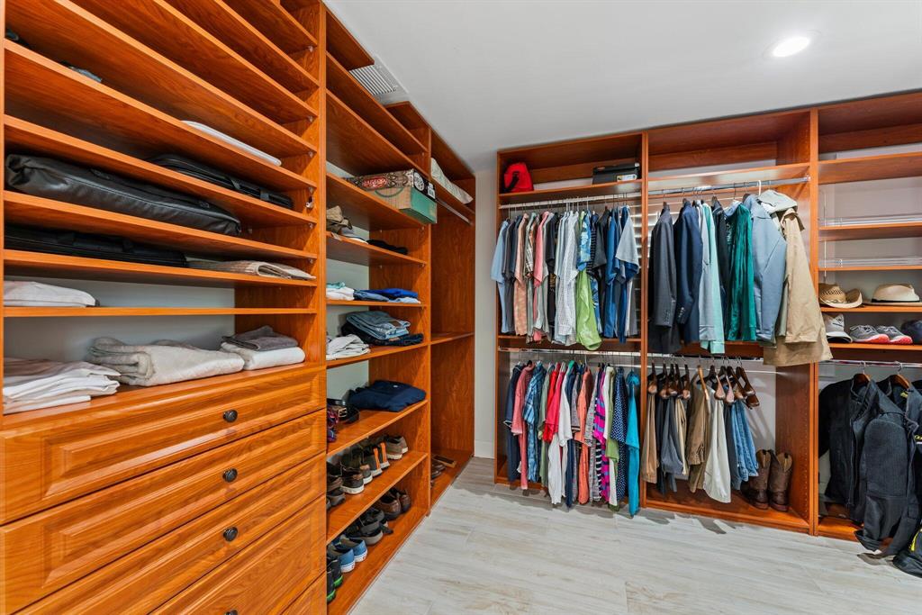 NORTH PALM BEACH VILLAGE - Residential