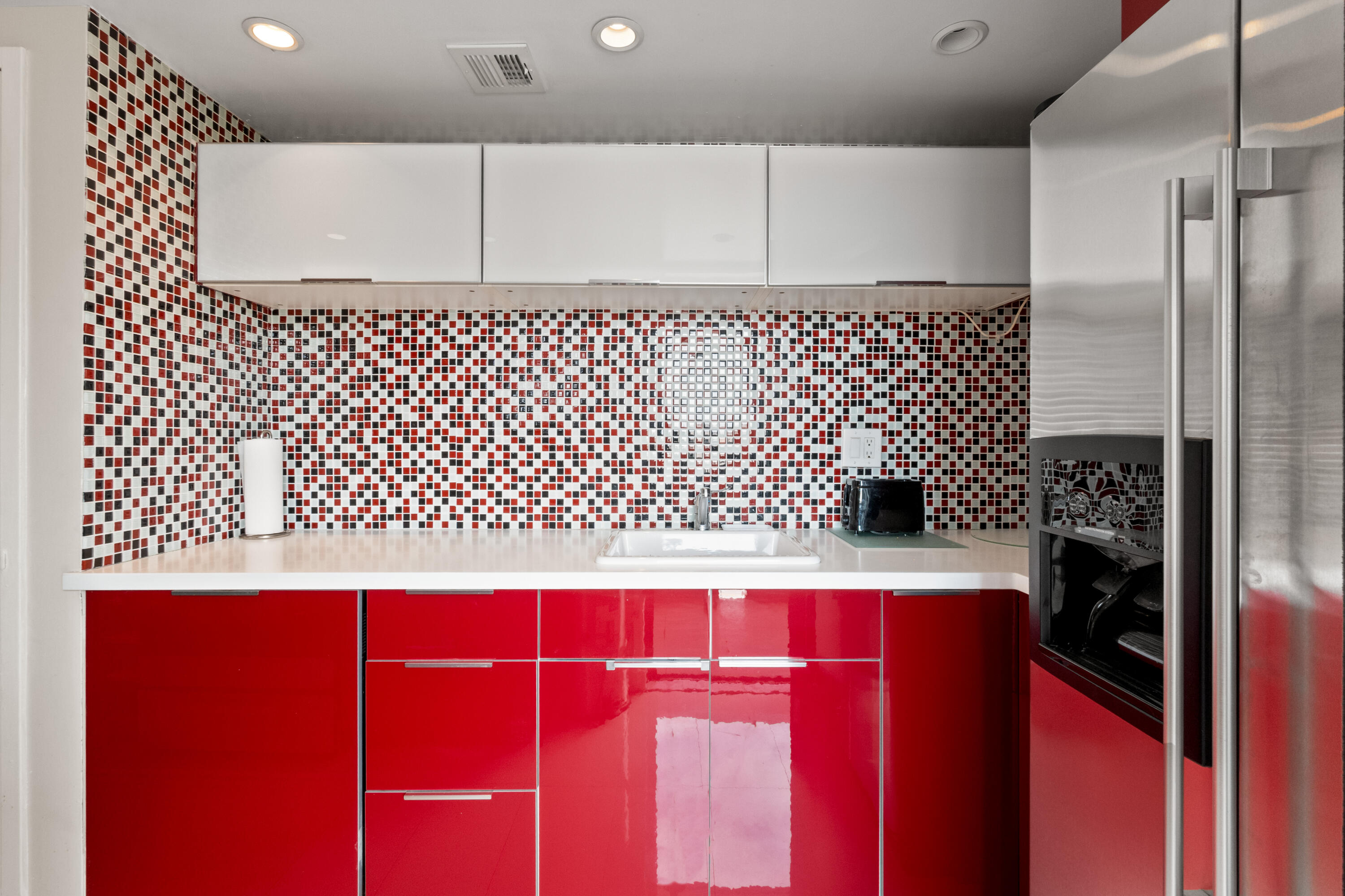 YACHT CLUB CONDO (THE) - Residential