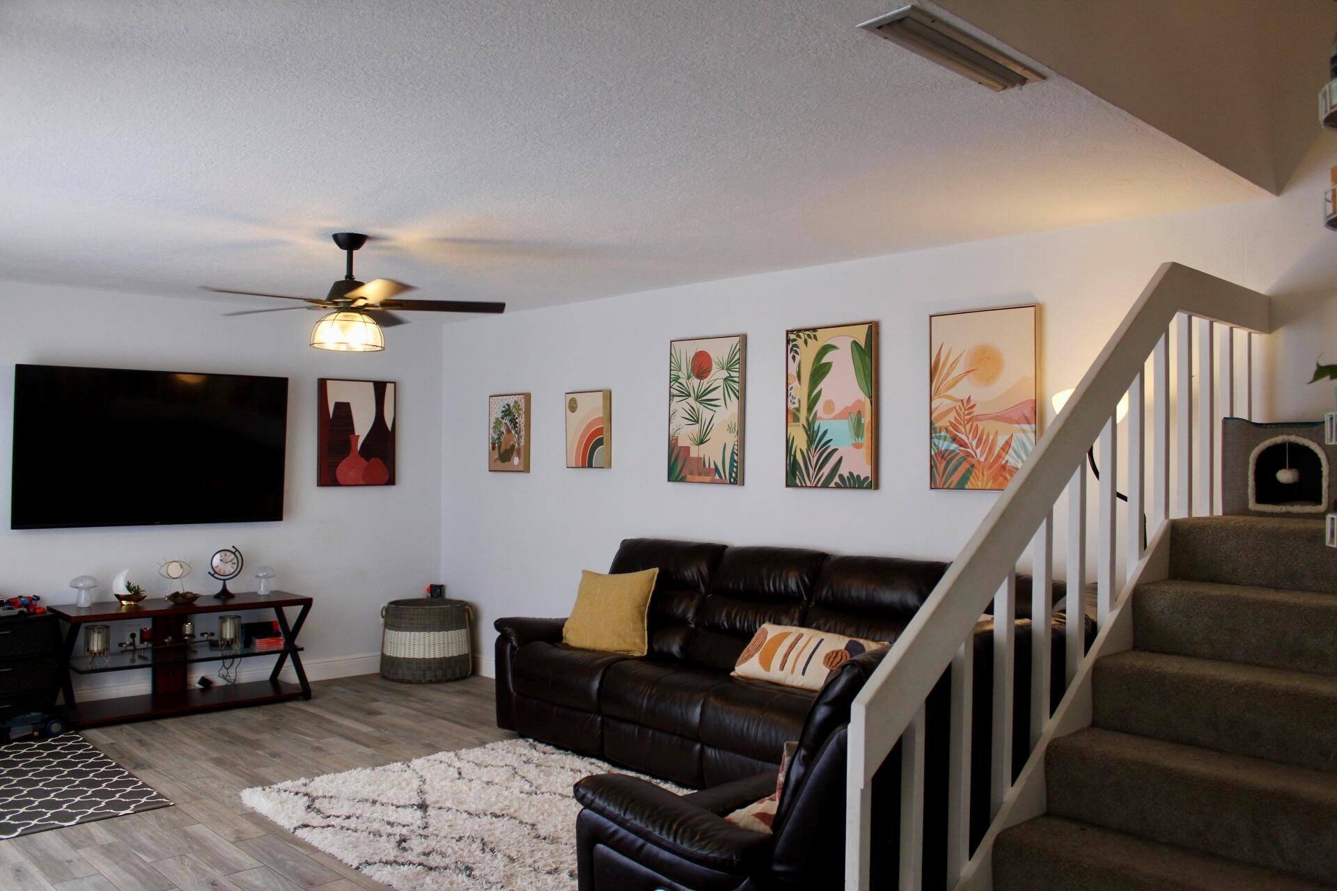 825 Center Street 32a