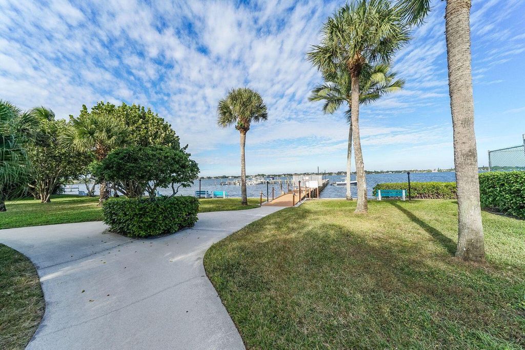 Photo of 825 Center Street #32a, Jupiter, FL 33458 (MLS # R11099797)