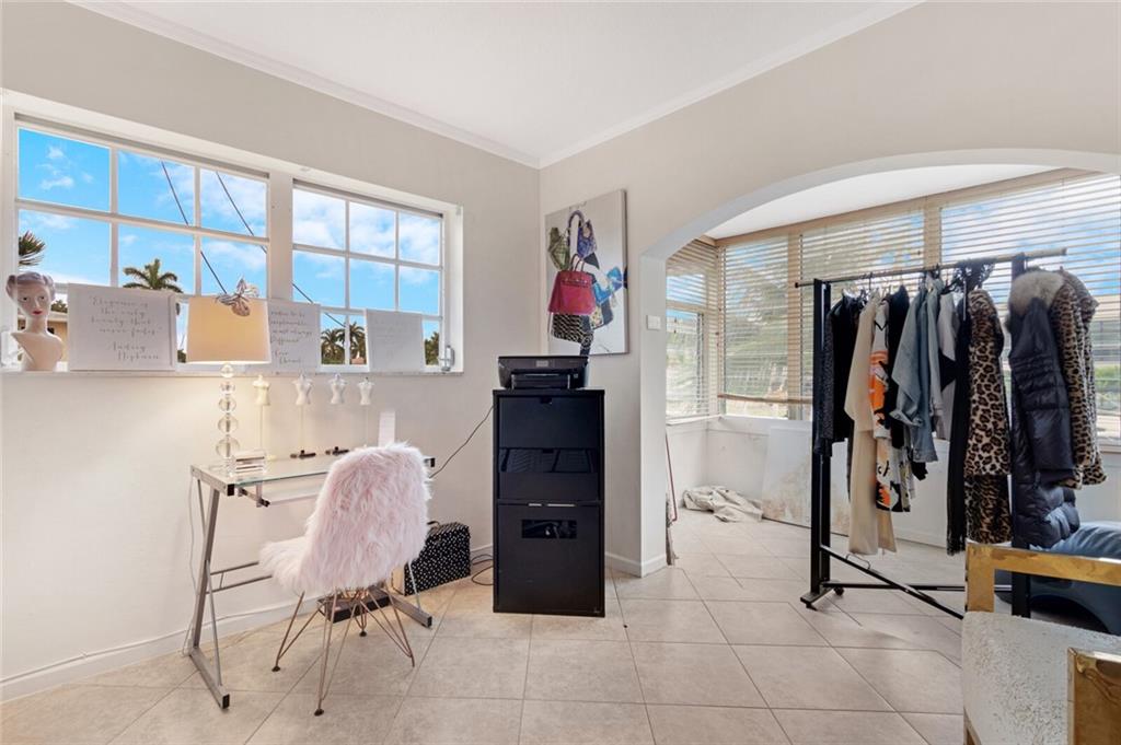 Island House East - Residential