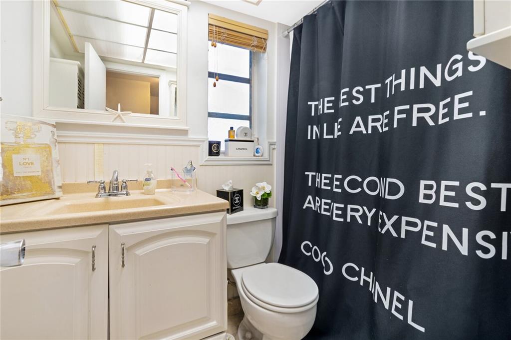 Island House East - Residential