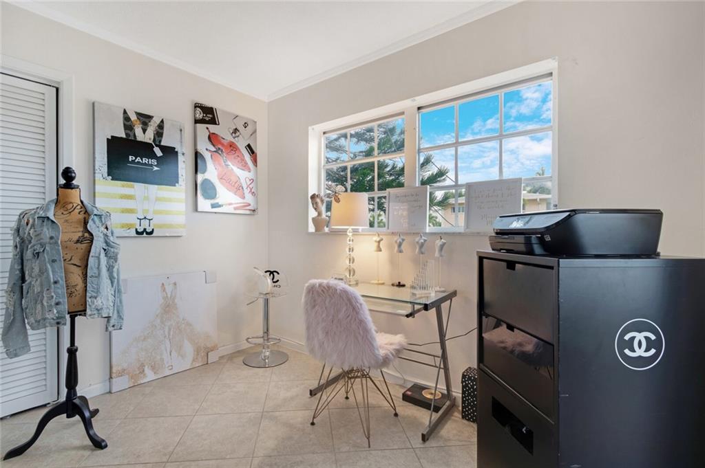 Island House East - Residential