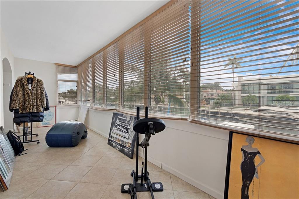 Island House East - Residential