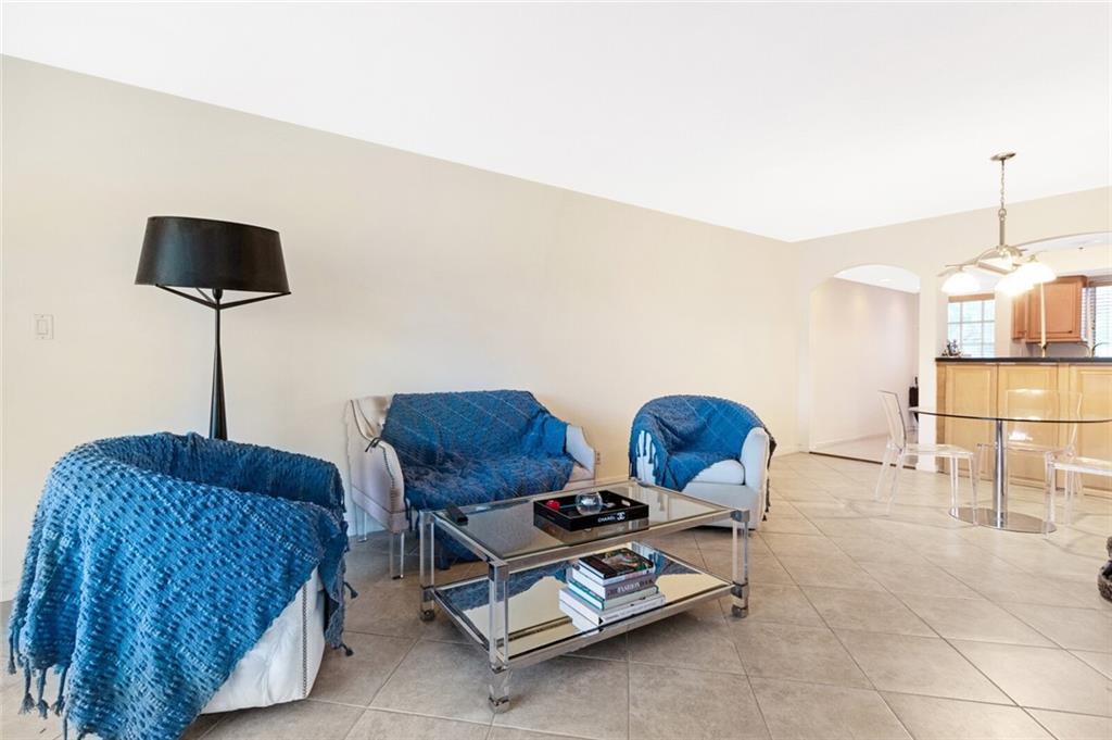 Island House East - Residential