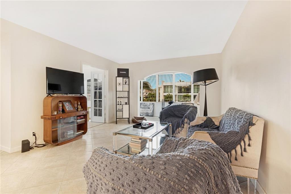 Island House East - Residential