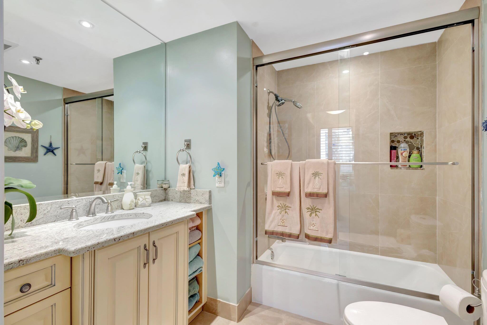 MARINA AT TWELVE OAKS CON - Residential