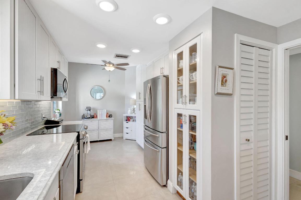 MARINA AT TWELVE OAKS CONDO - Residential