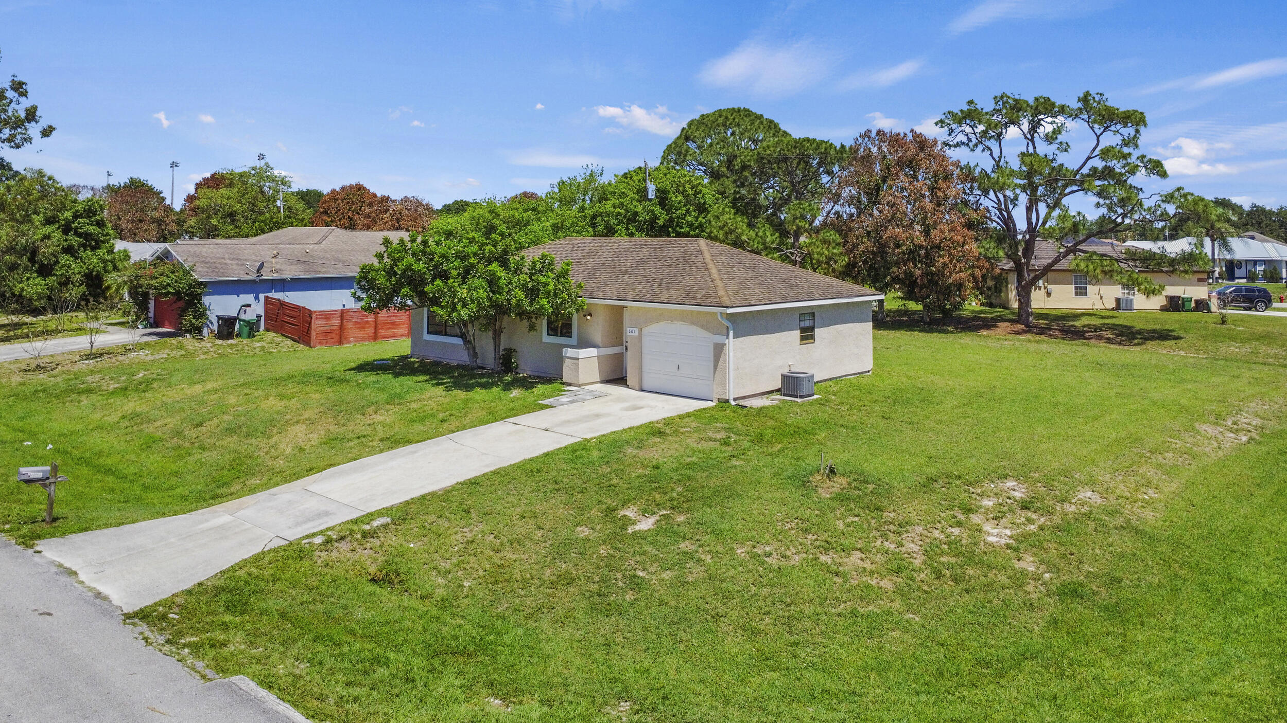 PORT ST LUCIE SECTION 27 - Residential