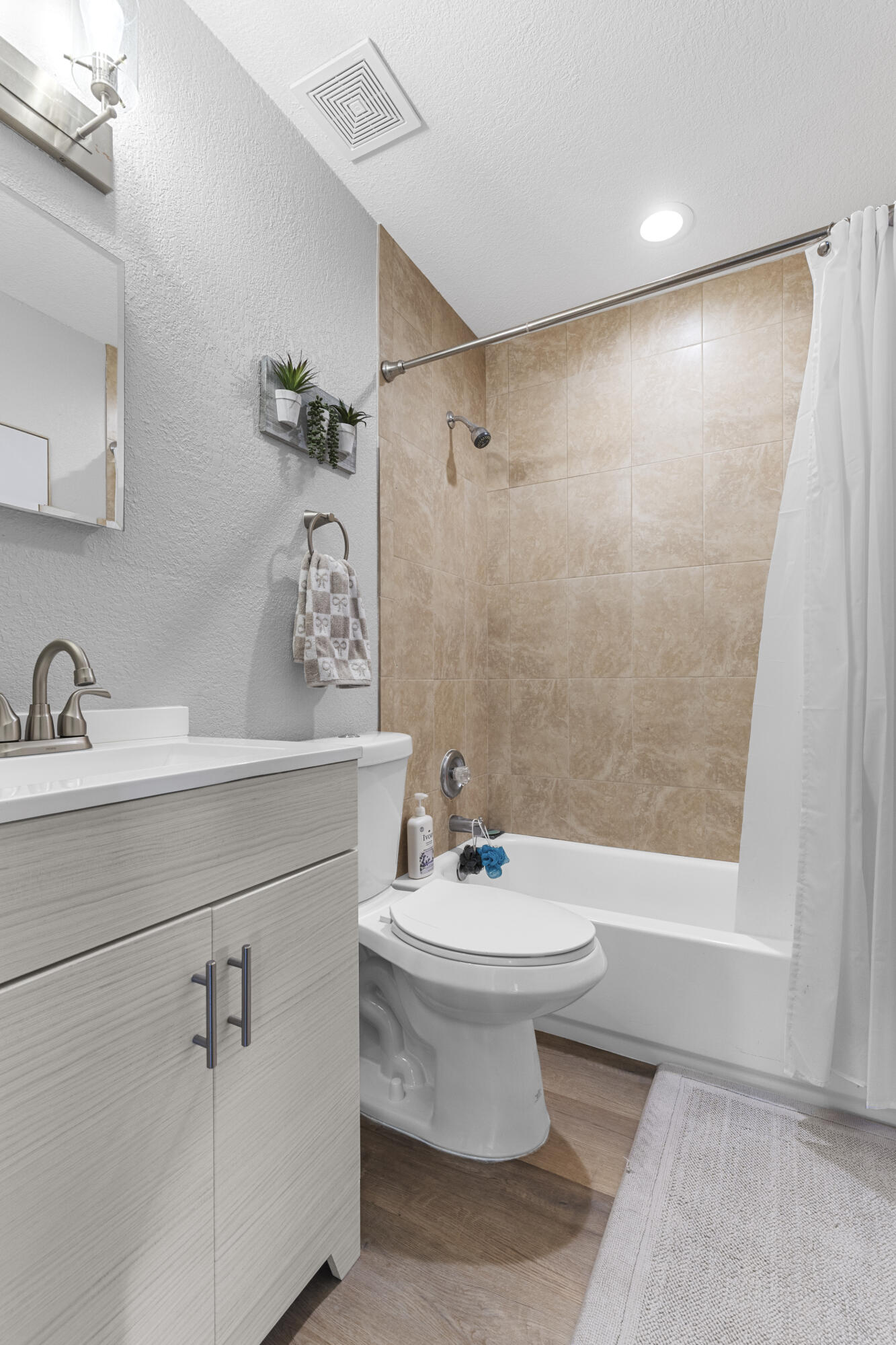 COUNTRYWOOD 2 - Residential