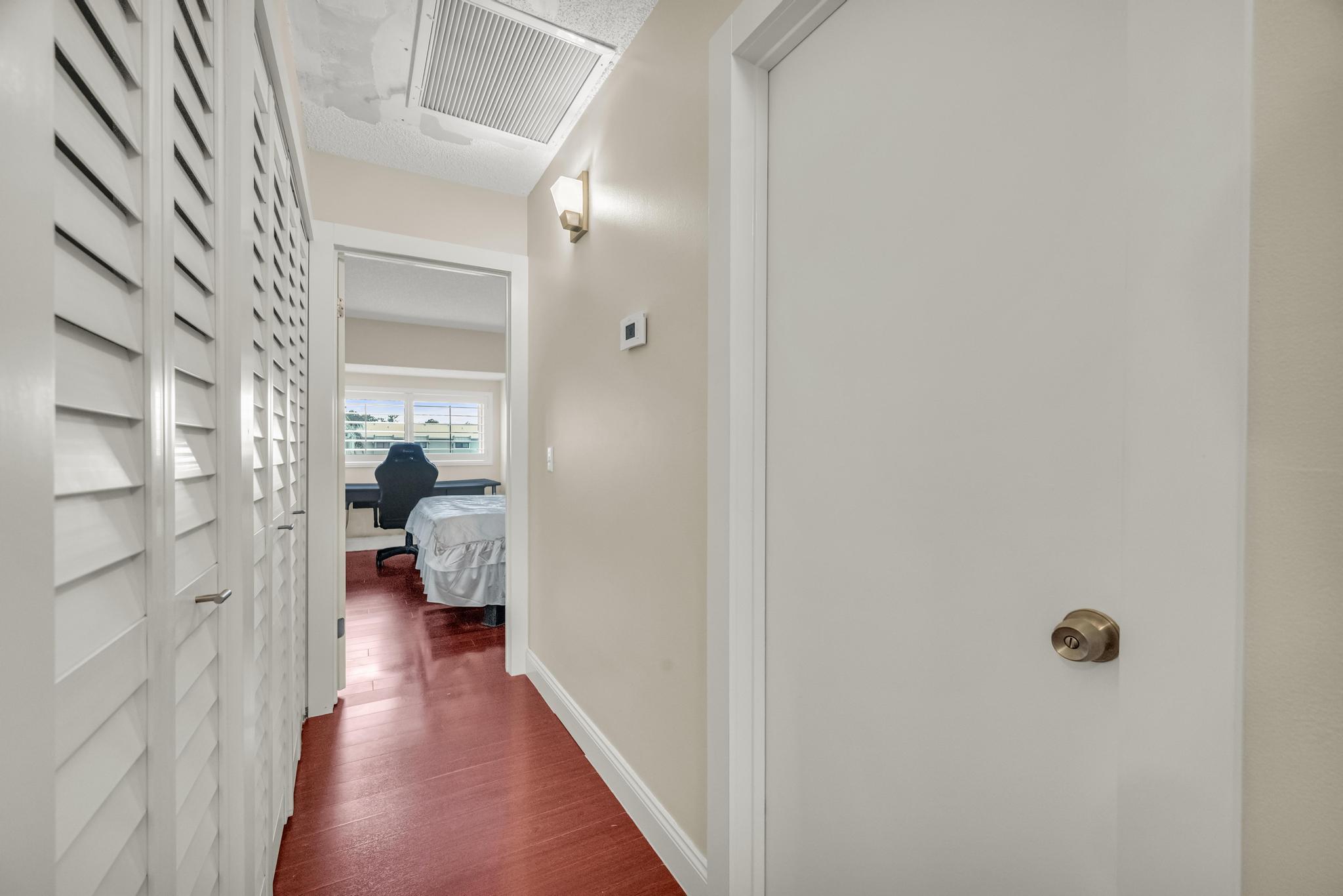 ISLAND VILLAGE PHASE II - Residential