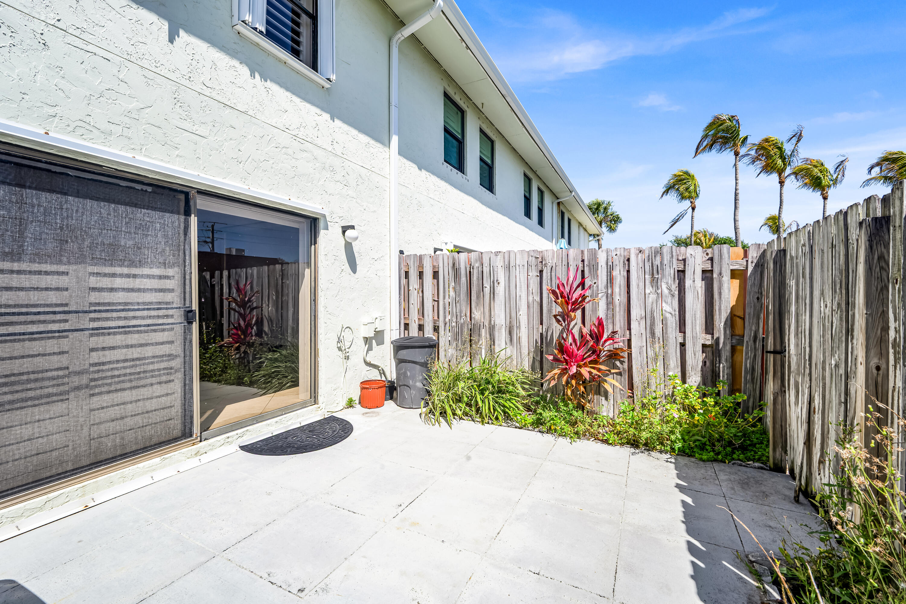 ISLAND VILLAGE PHASE II - Residential