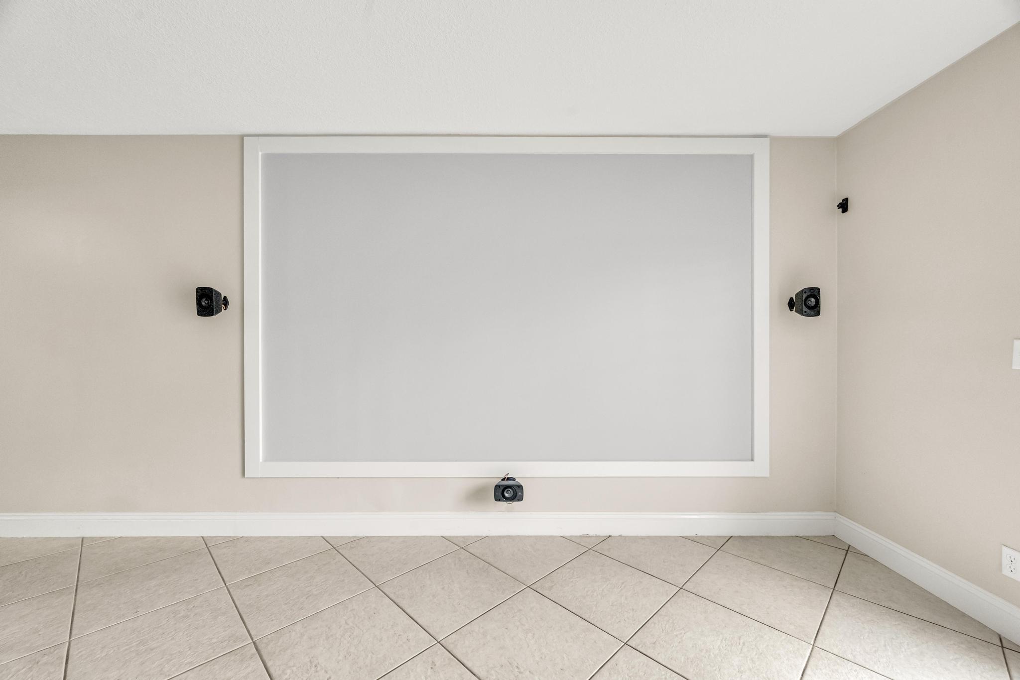 ISLAND VILLAGE PHASE II - Residential