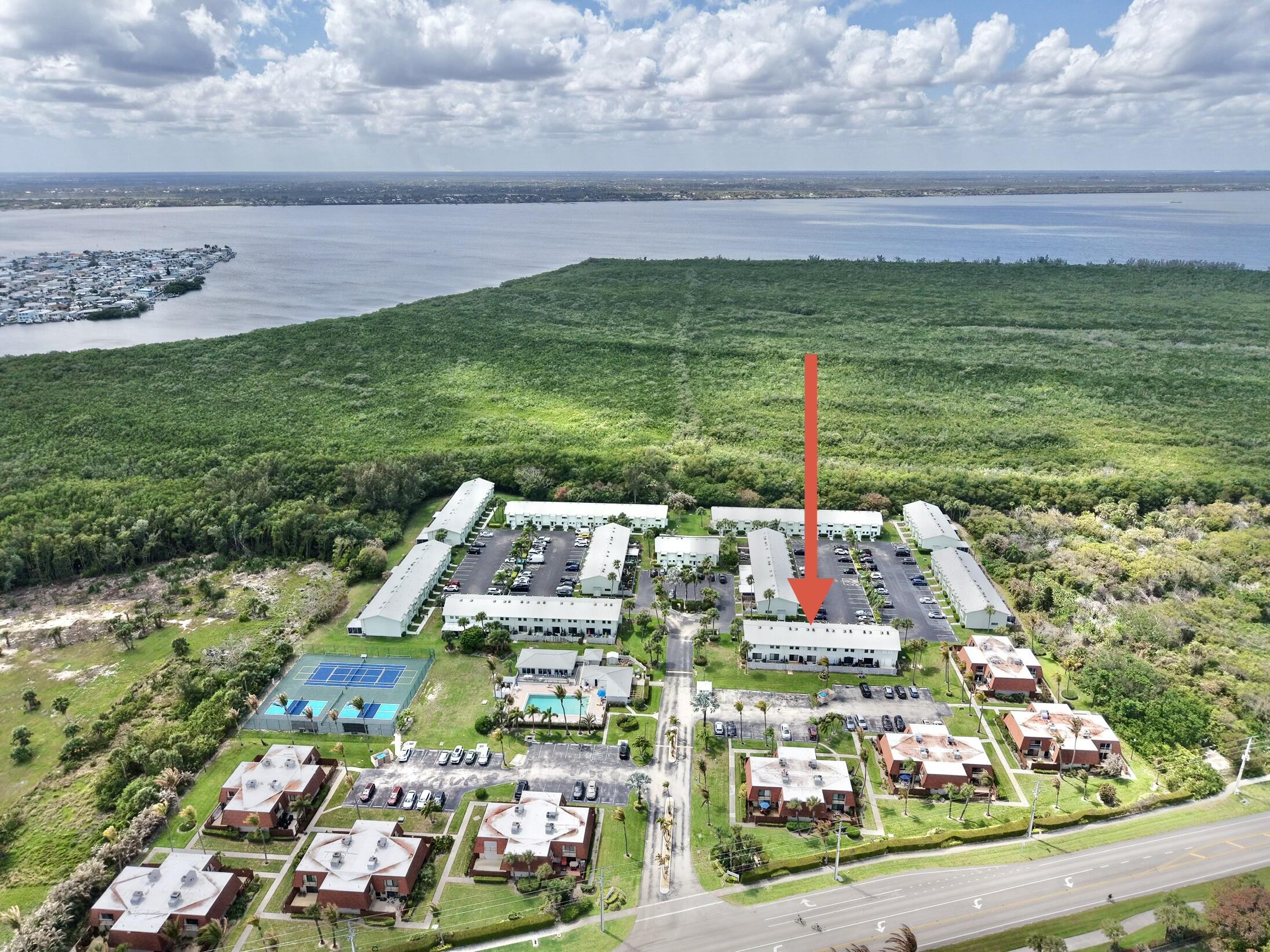 ISLAND VILLAGE PHASE II - Residential