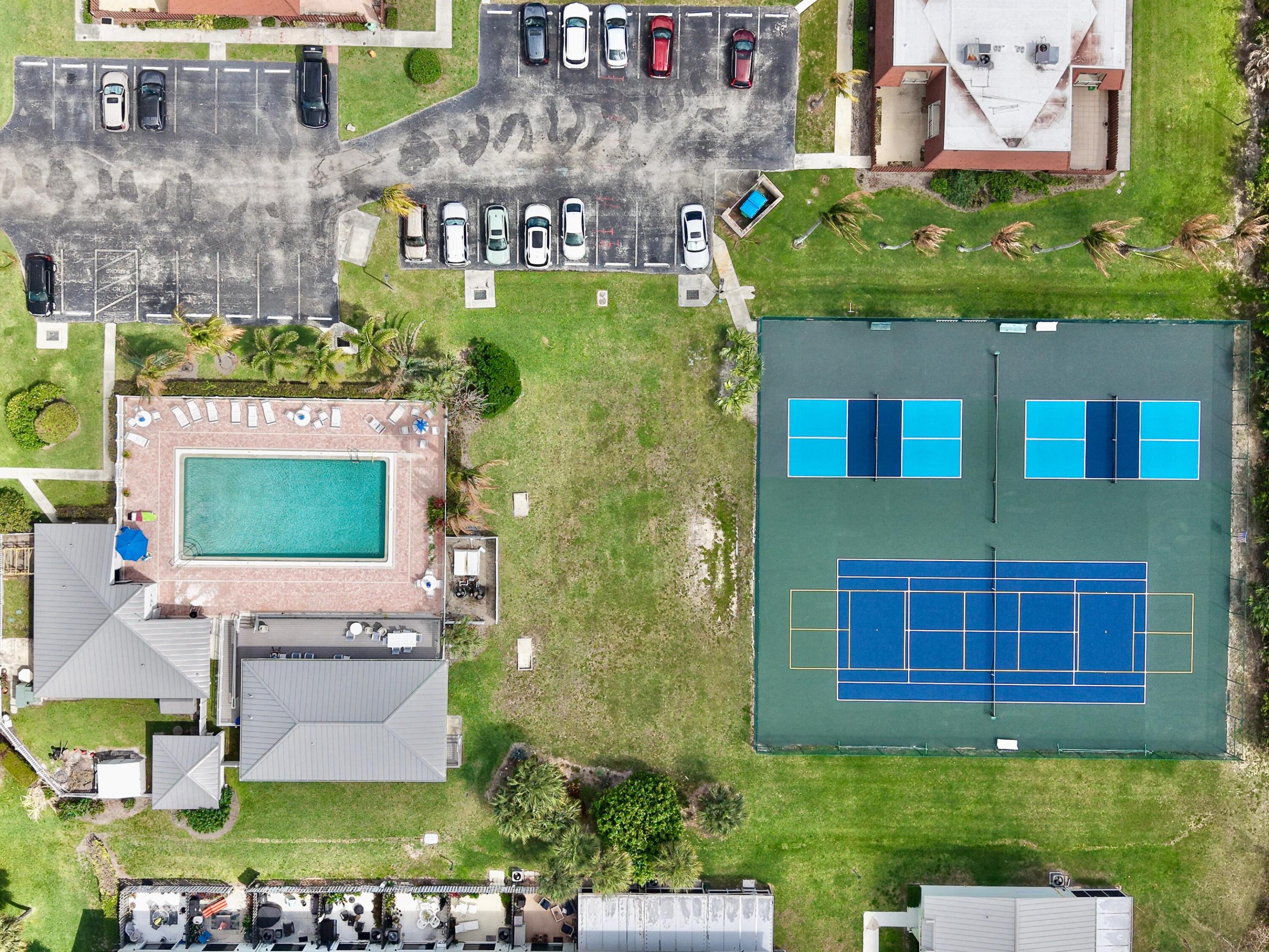 ISLAND VILLAGE PHASE II - Residential