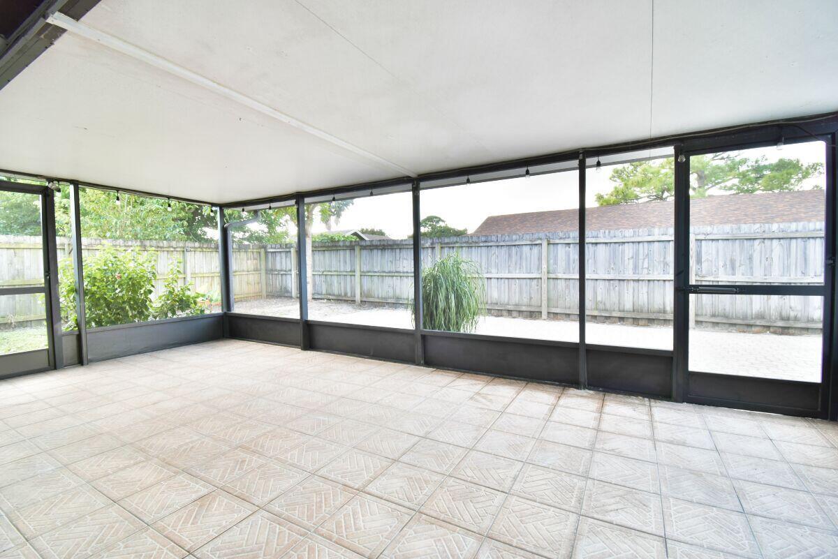 WOODSIDE 1 - Residential Lease