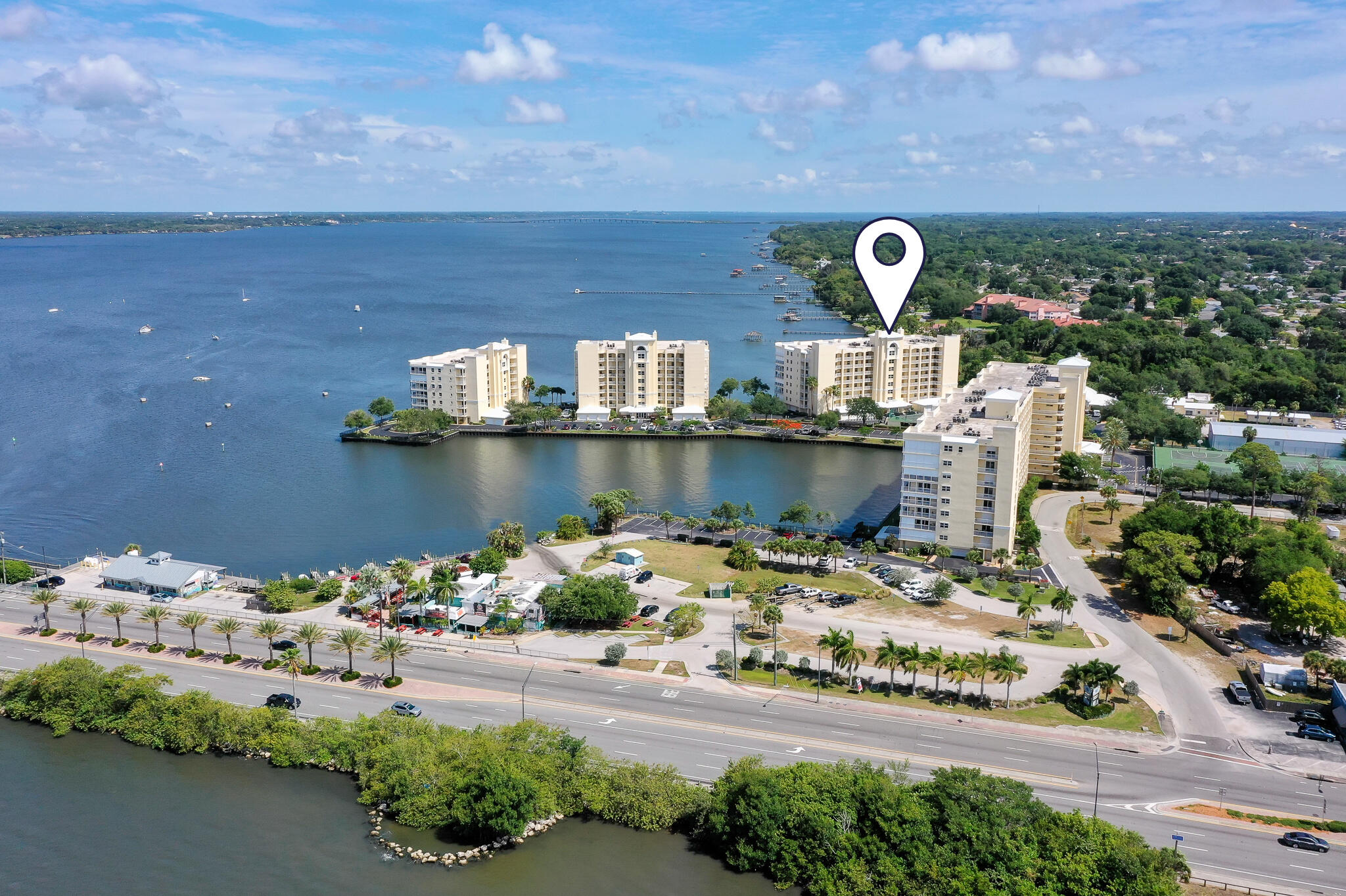 ISLAND POINTE CONDO PH 1A - Residential