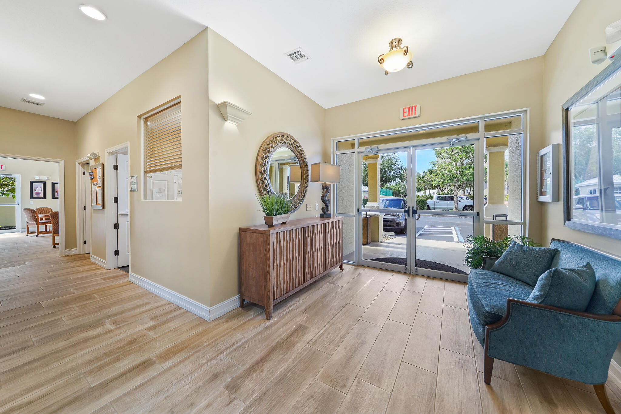 ISLAND POINTE CONDO PH 1A - Residential