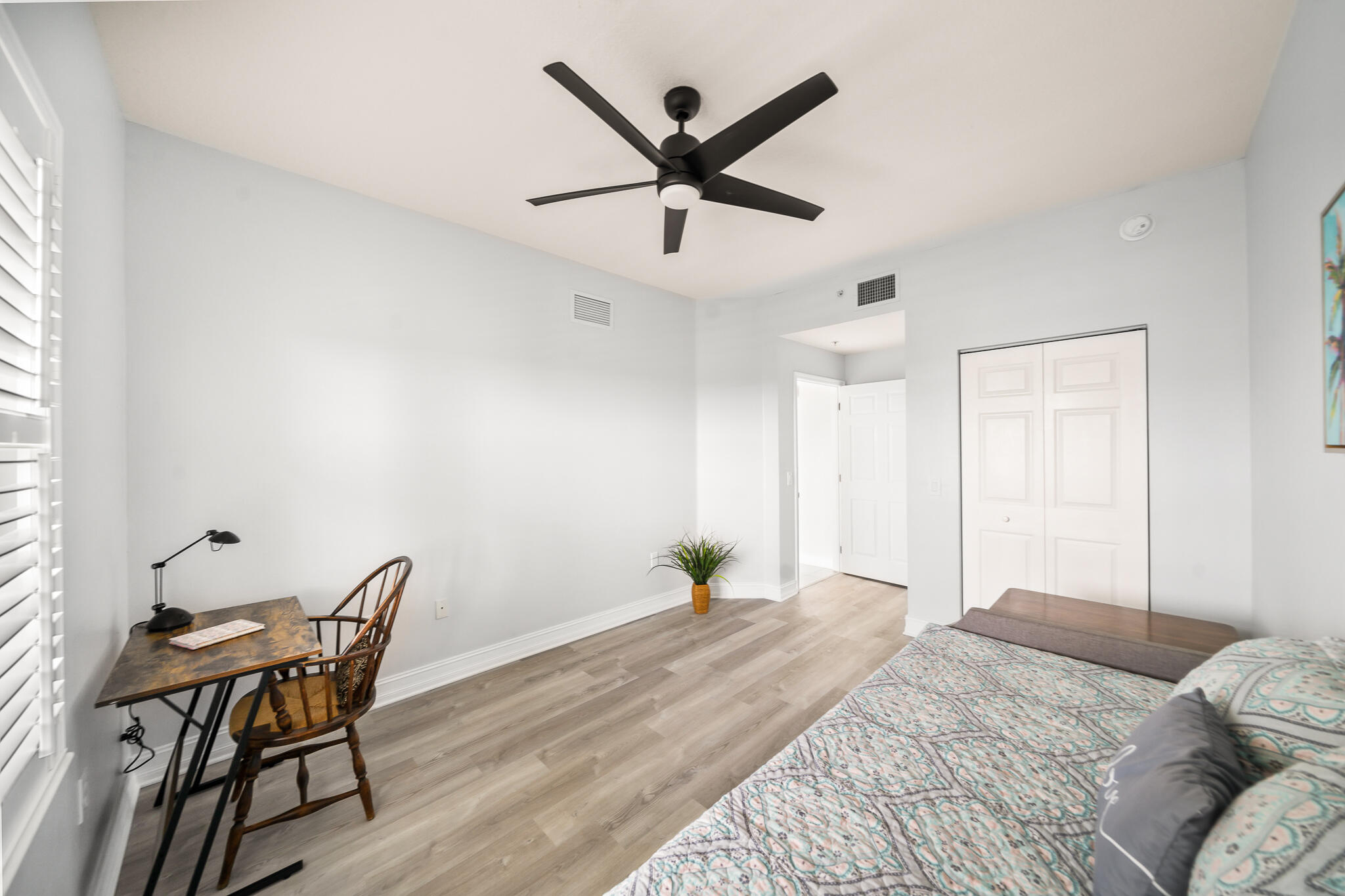 ISLAND POINTE CONDO PH 1A - Residential