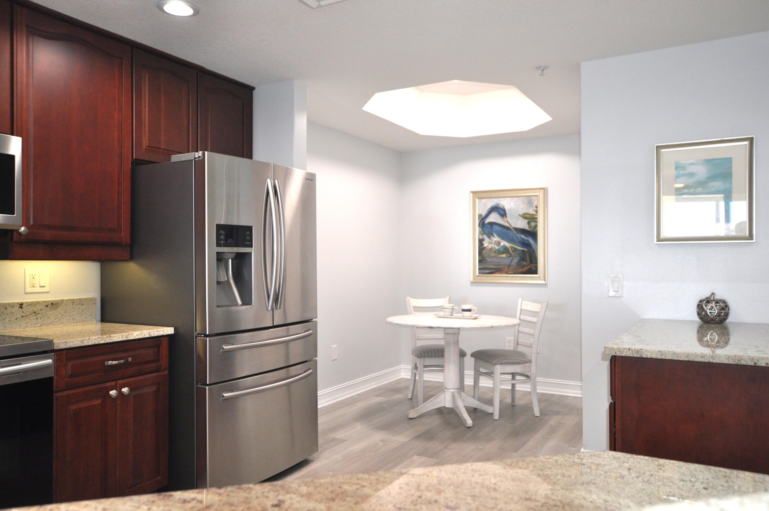 ISLAND POINTE CONDO PH 1A - Residential